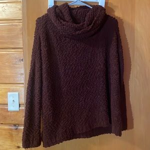 Altar’s State size small turtle neck sweater